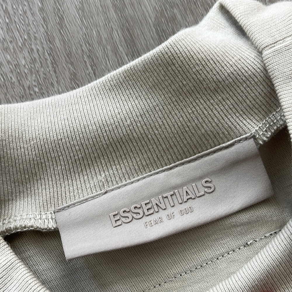 ESSENTIALS t-shirt dress - Picture 5 of 6